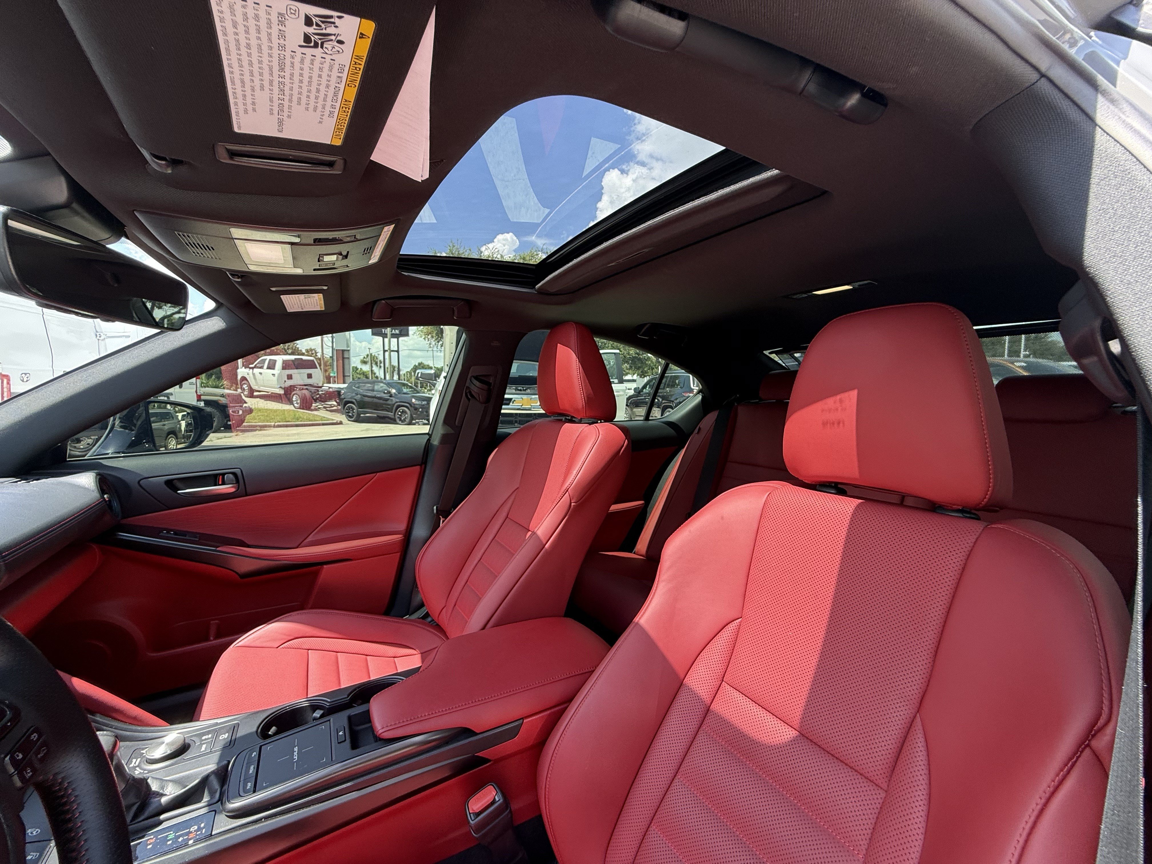 Used 2025  Lexus  image 27