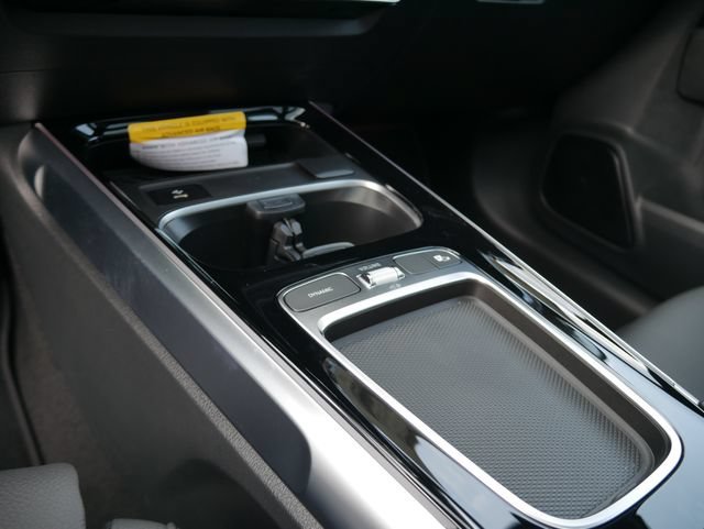 New 2026 Polar White Mercedes-Benz GLB 250 image 39