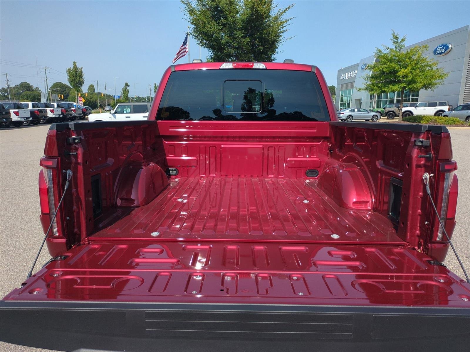 New 2026 Ruby Red Metallic Tinted Clearcoat Ford Lariat® image 35