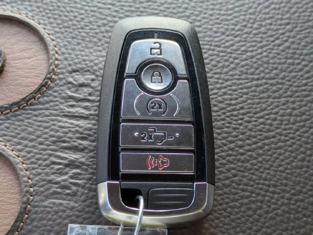 New 2026 Gray Ford King Ranch image 31