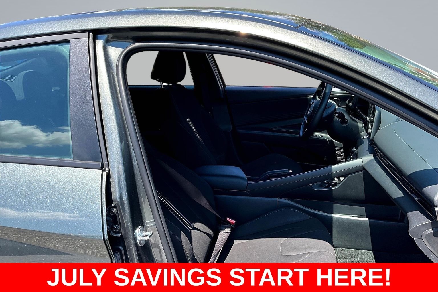 Used 2025 Gray Hyundai SEL Sport image 34