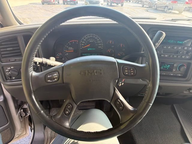 Used 2005 Silver Birch Metallic GMC SLE image 14