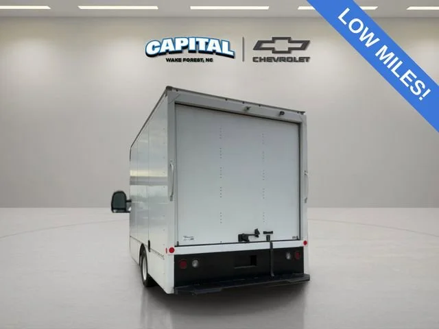Used 2024 White Ford BASE image 4