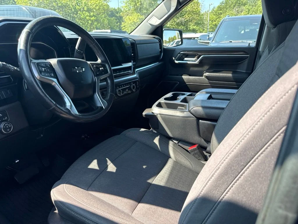Used 2022 Blue Chevrolet RST image 3