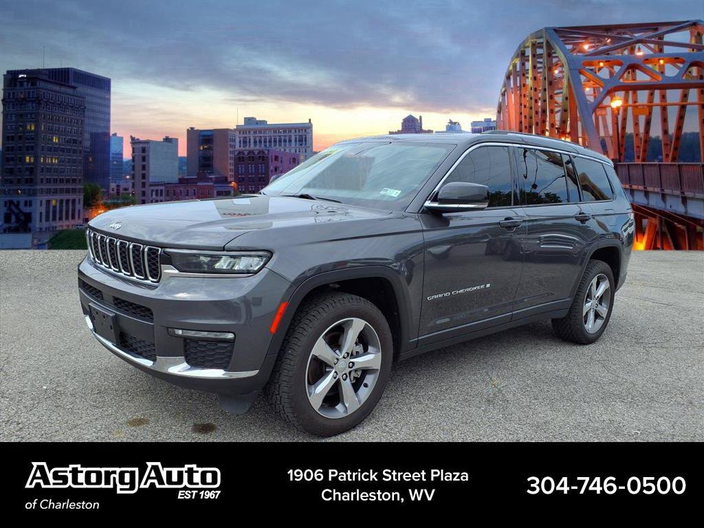 Used 2022 Baltic Gray Metallic Clearcoat Jeep Limited image 7