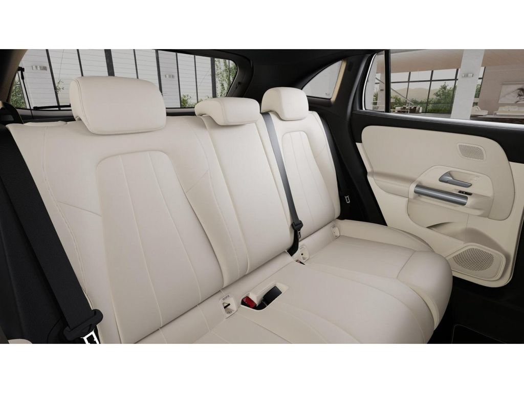 New 2026 Mountain Grey Metallic Mercedes-Benz GLA 250 image 47