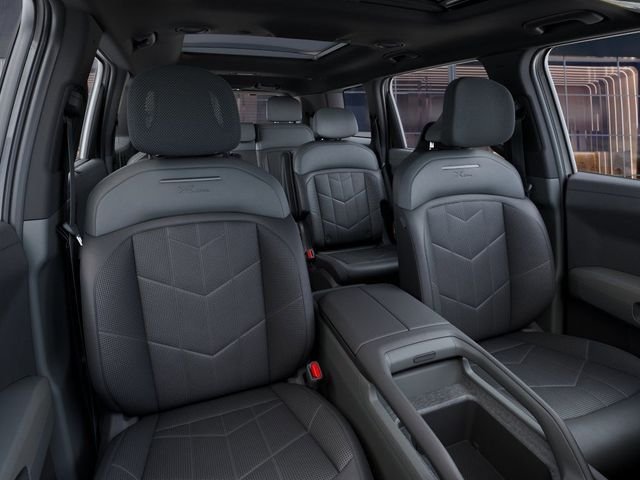 New 2027 Glacial White Pearl Kia X-LINE SX image 15