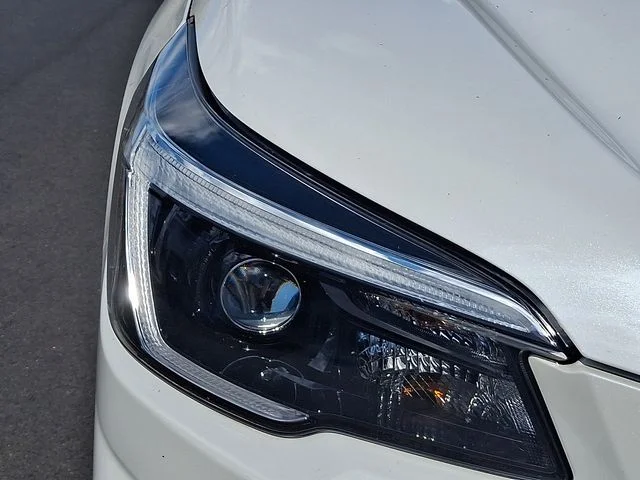 Used 2021 White Subaru Premium image 9