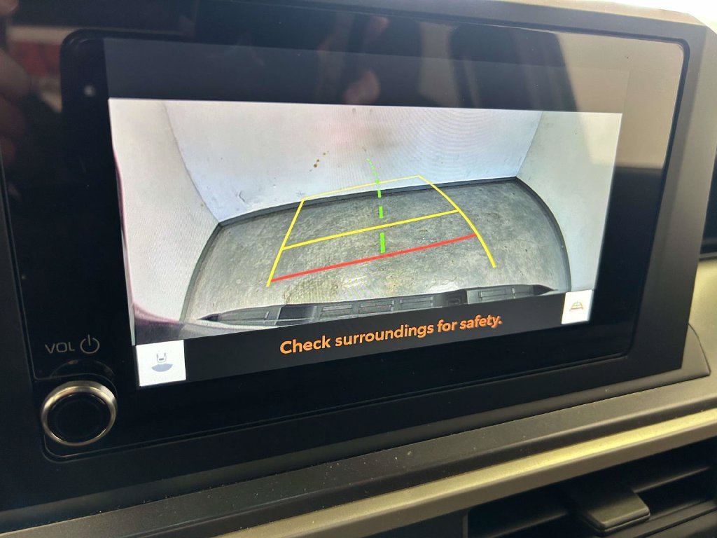 Used 2025  Toyota SR5 image 27