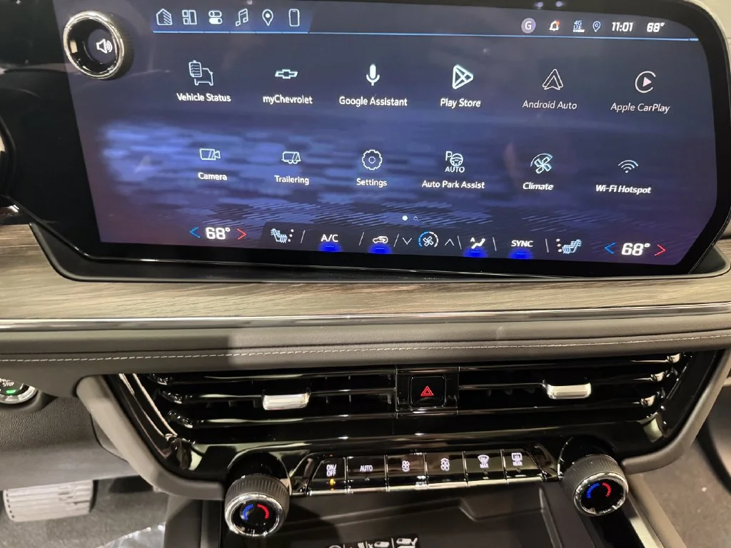 New 2026 Summit White Chevrolet LT image 15