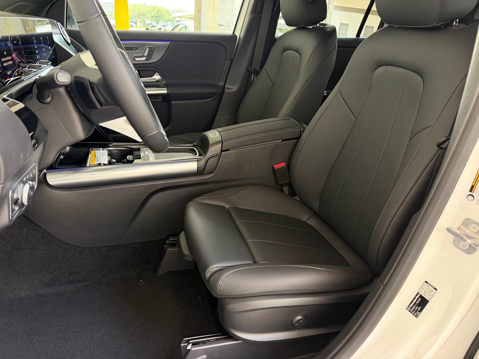 New 2026 Polar White Mercedes-Benz GLA 250 image 34
