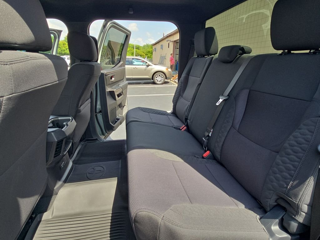 Used 2026  Toyota SR5 image 14