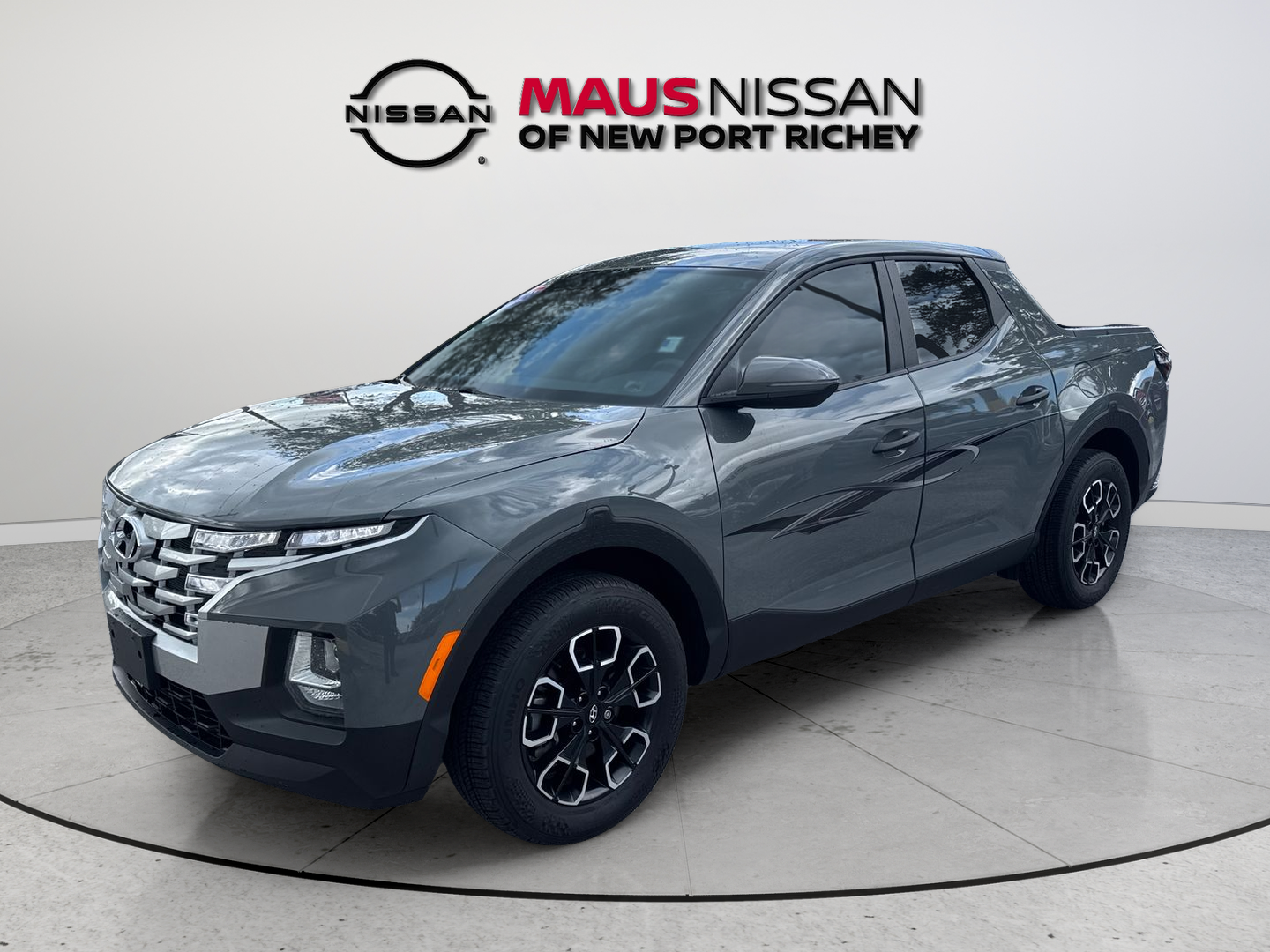 Used 2023 Gray Hyundai SEL image 5