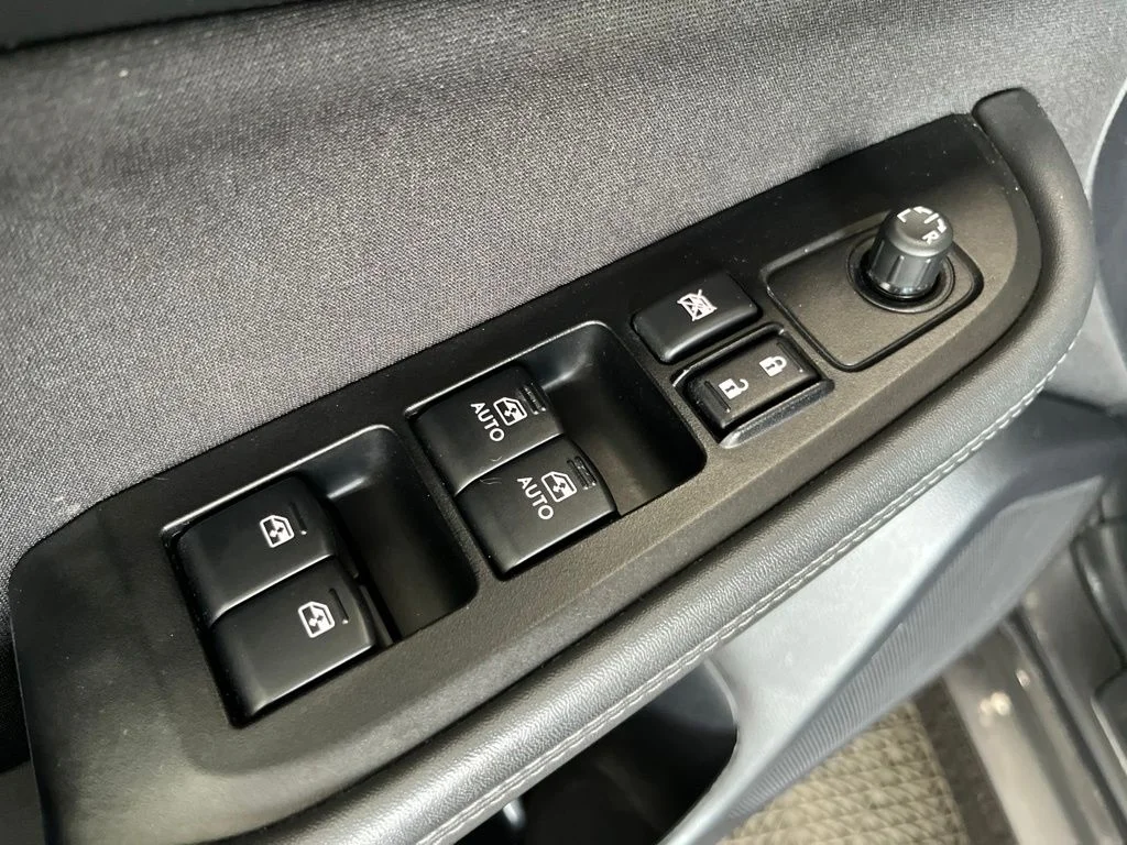 Used 2019 Gray Subaru 2.5i image 4