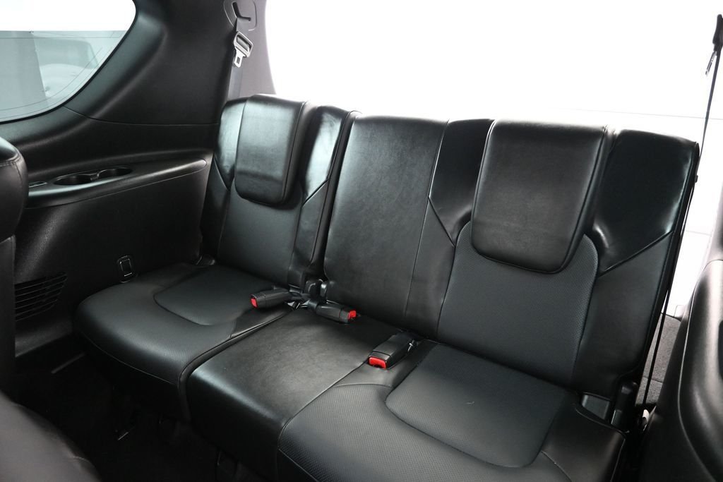 Used 2023 White INFINITI Sensory image 19