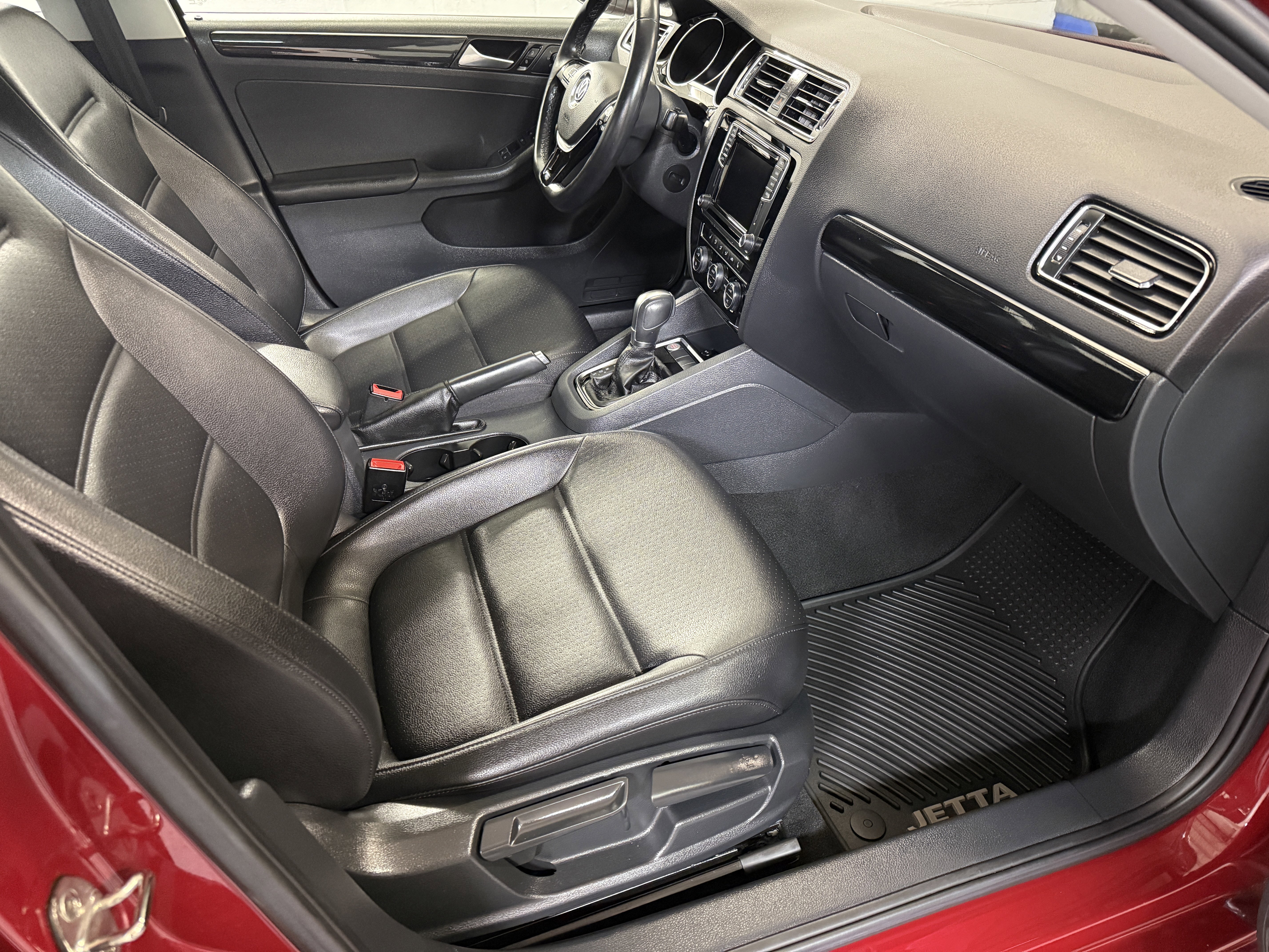 Used 2017 Cardinal Red Metallic Volkswagen 1.8T SEL image 23