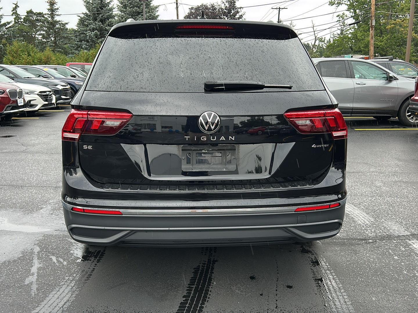 Certified Used 2024 Deep Black Pearl Volkswagen SE image 6