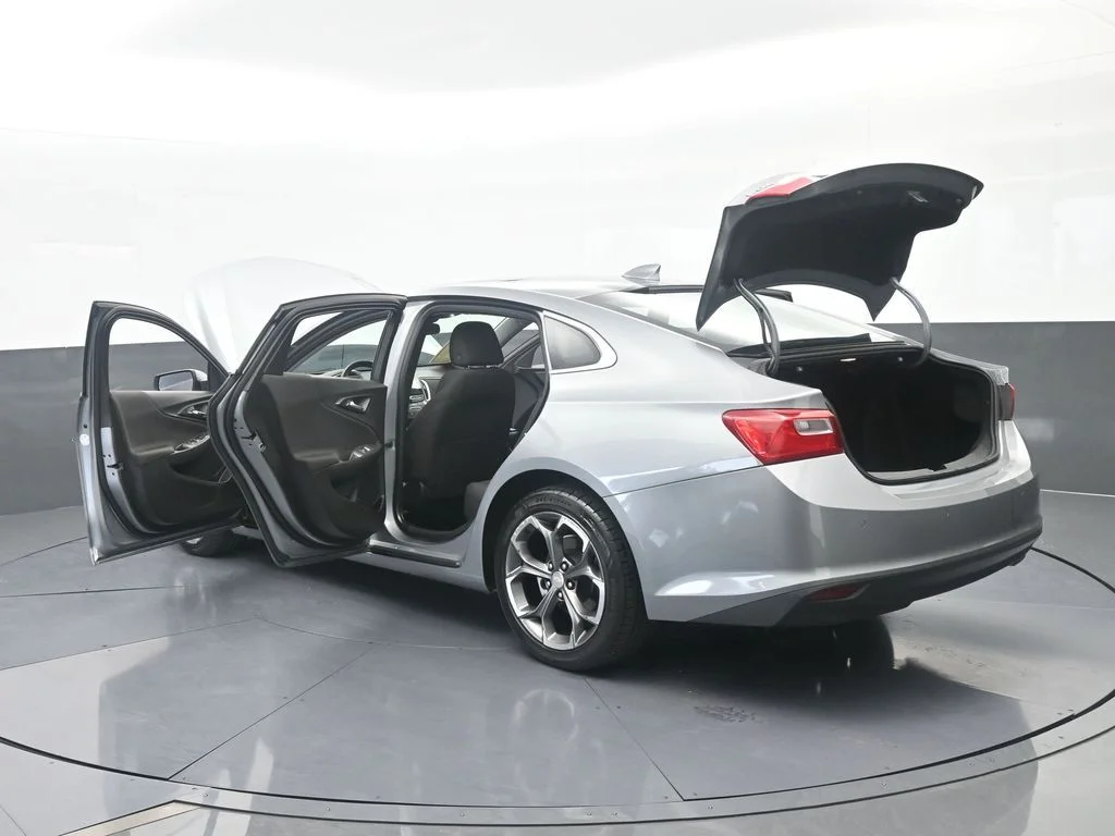 Used 2024 Sterling Gray Metallic Chevrolet LT image 71