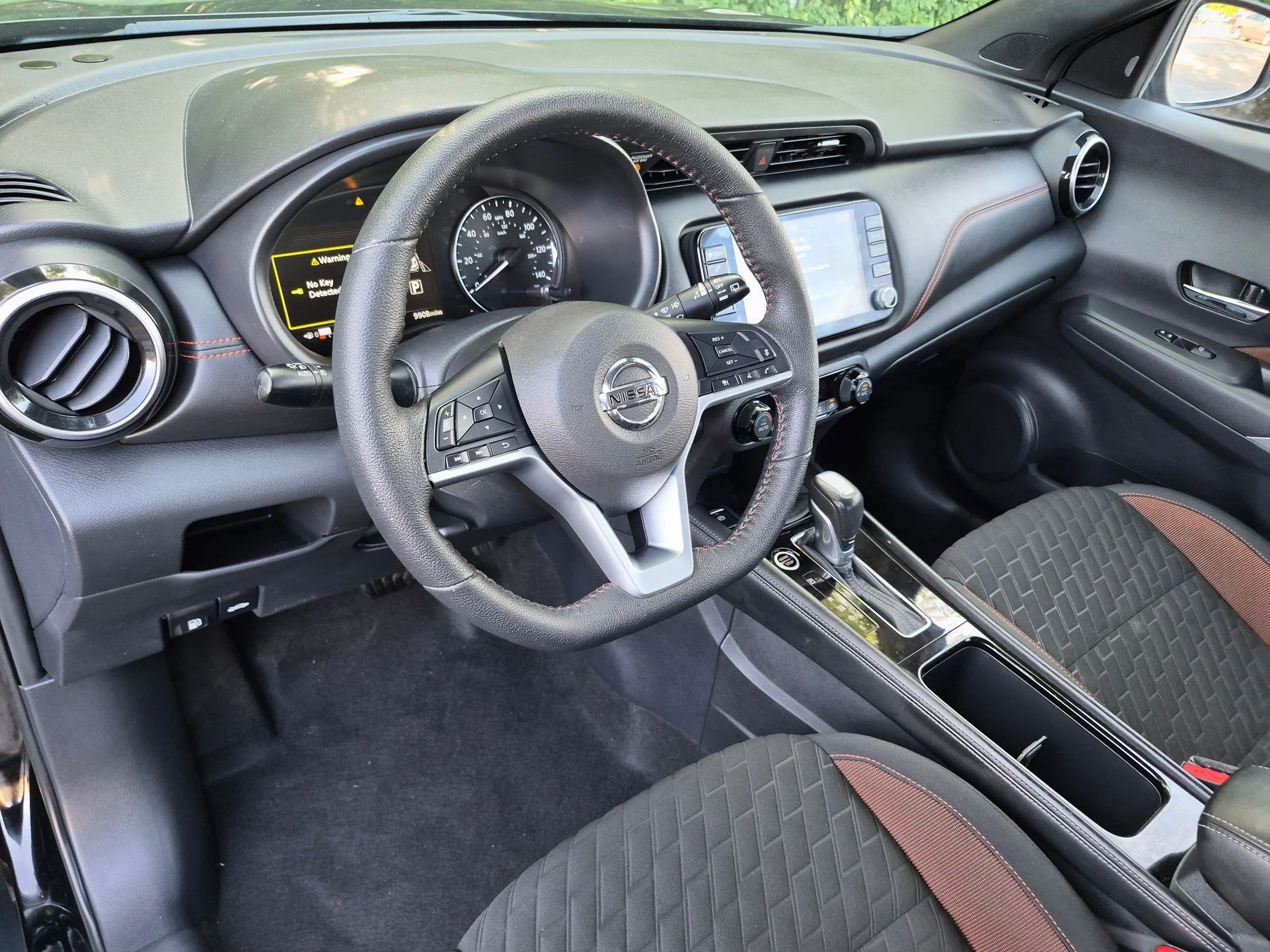 Used 2021 Super Black Nissan SR image 10