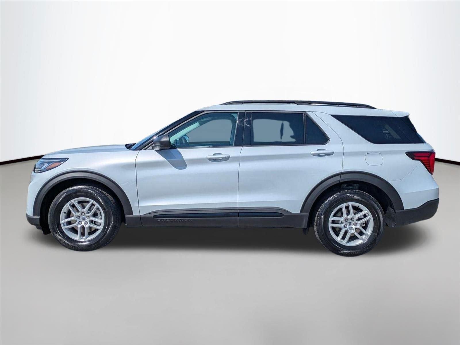New 2026 Space White Metallic Ford Active image 8