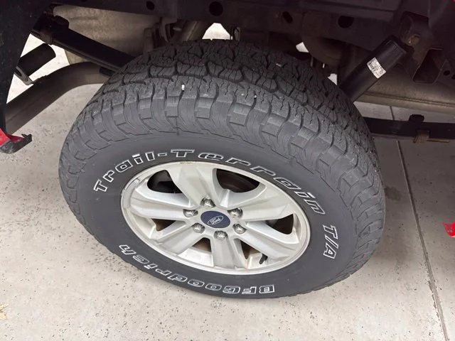 Used 2018 Red Ford XLT image 4