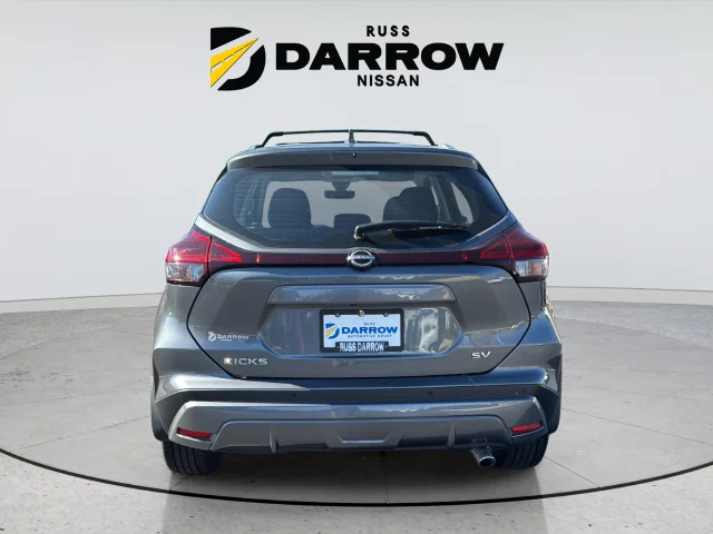 Used 2024 Gray Nissan SV image 4