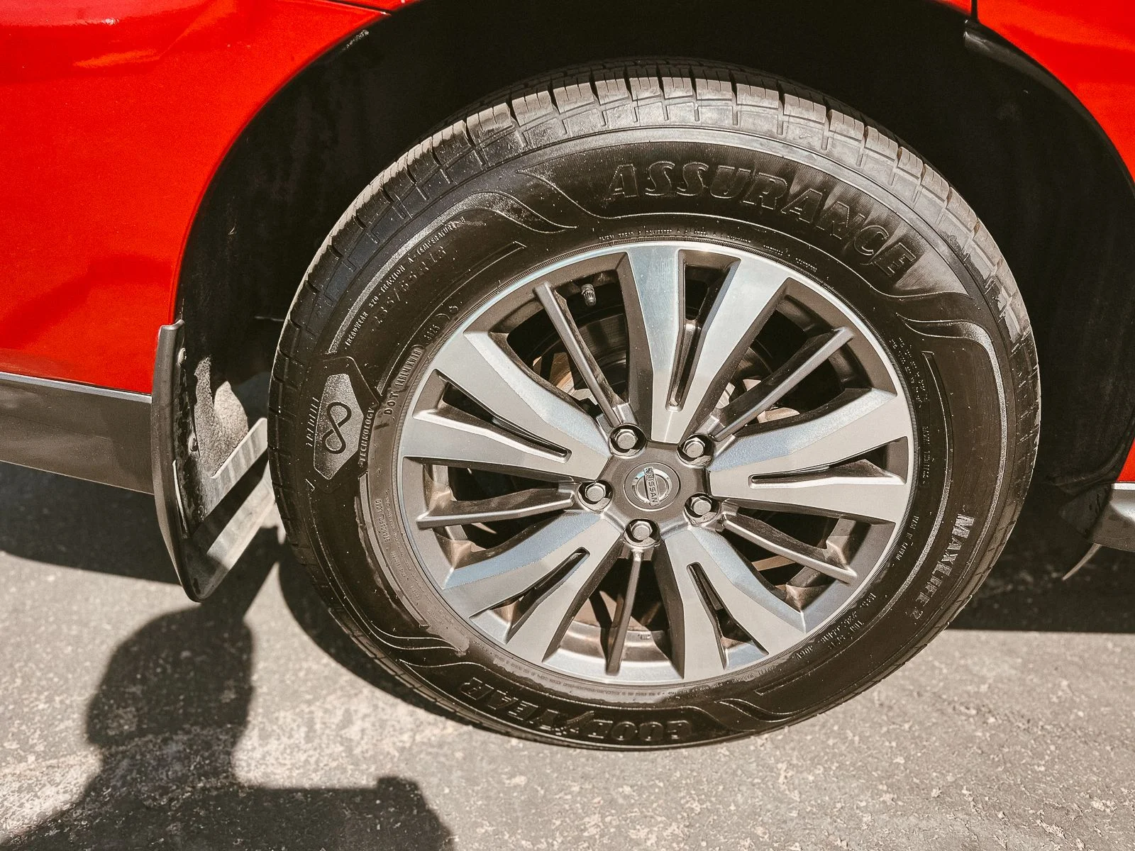 2020 Nissan Pathfinder SV - Photo 10