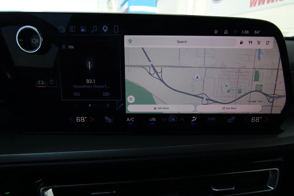 Used 2025 Gray Chevrolet LT image 31