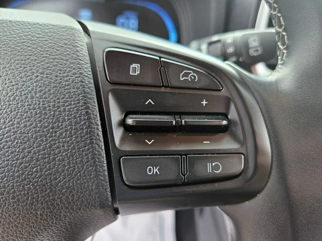 Used 2024 Red Hyundai SEL image 30