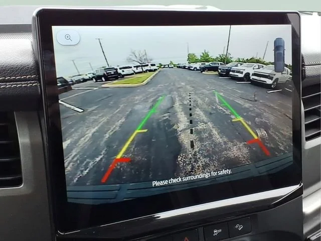 Used 2024  Ford XLT image 6