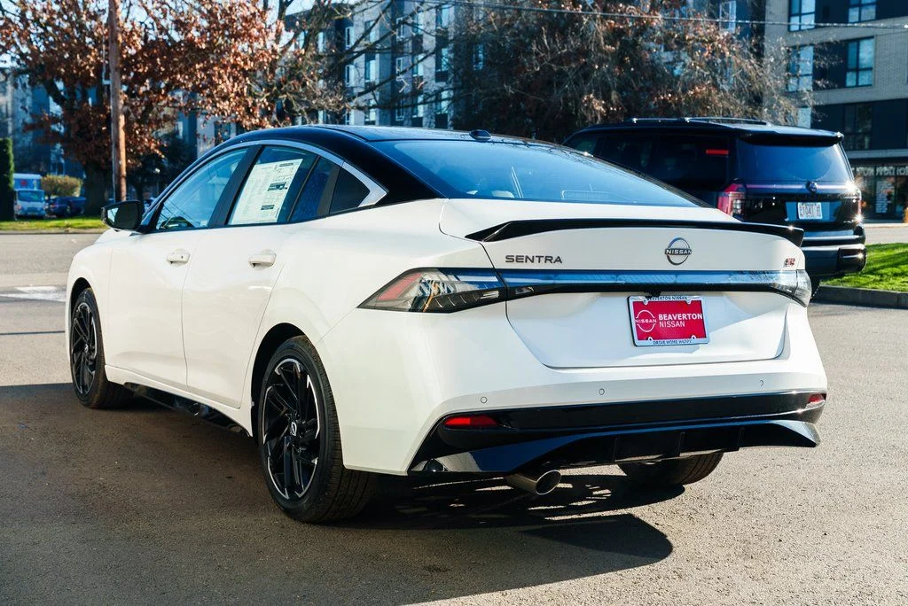 New 2026 Aspen White TriCoat / Super Black Two-tone Nissan SR image 4