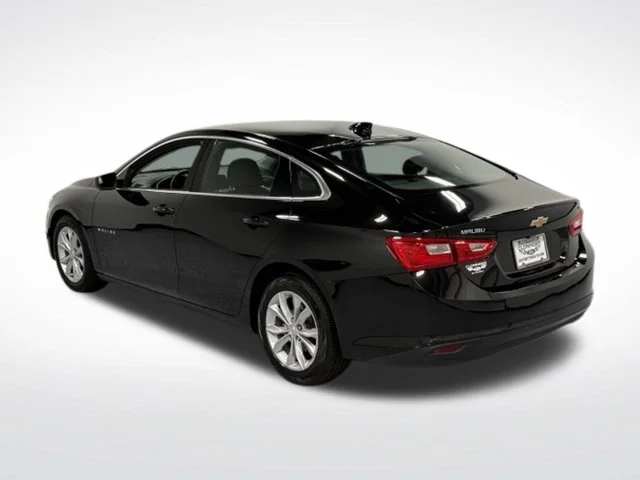 Used 2025 Black Chevrolet LT image 8
