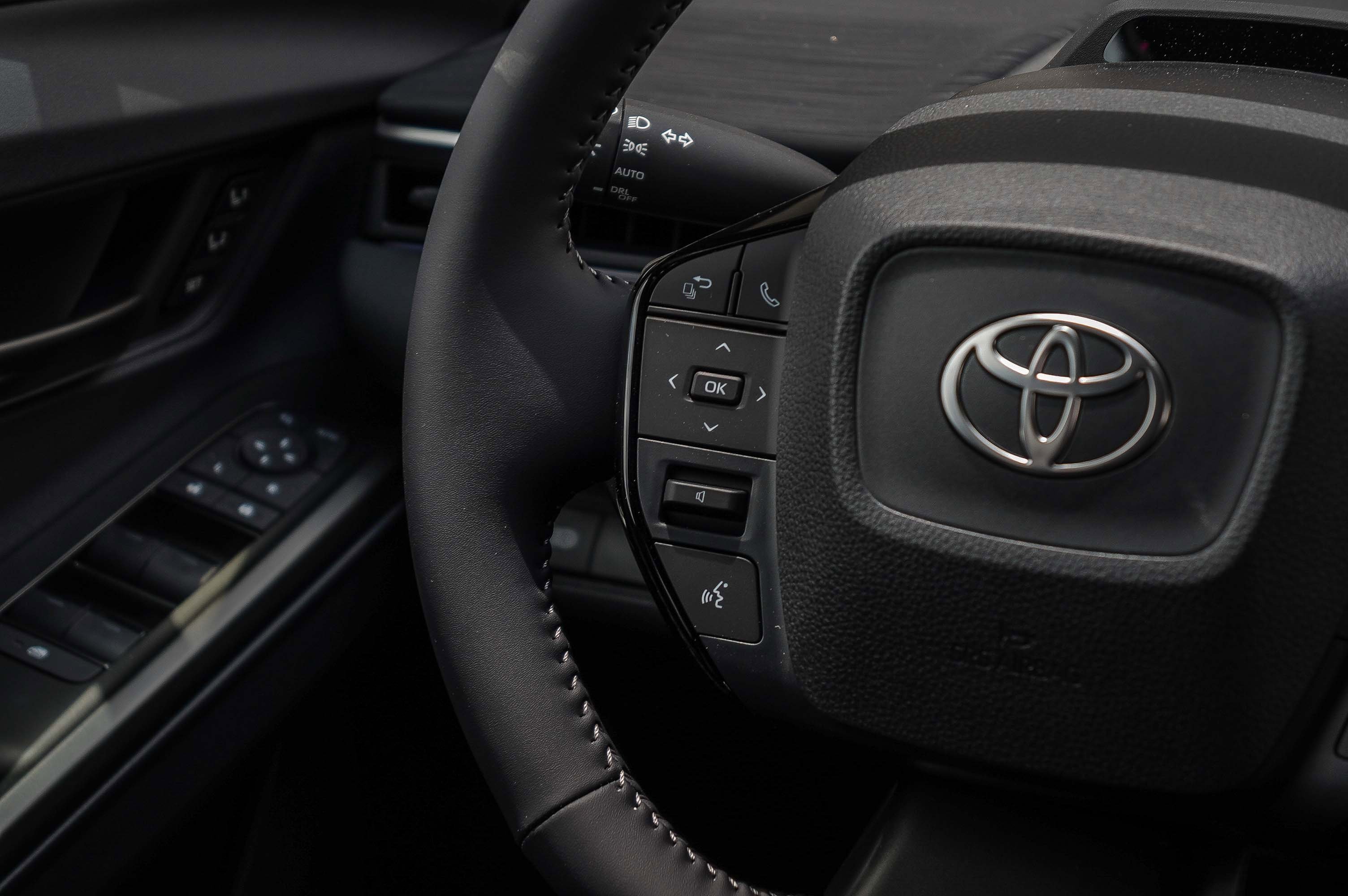 2026 Toyota C-HR XSE - Photo 17