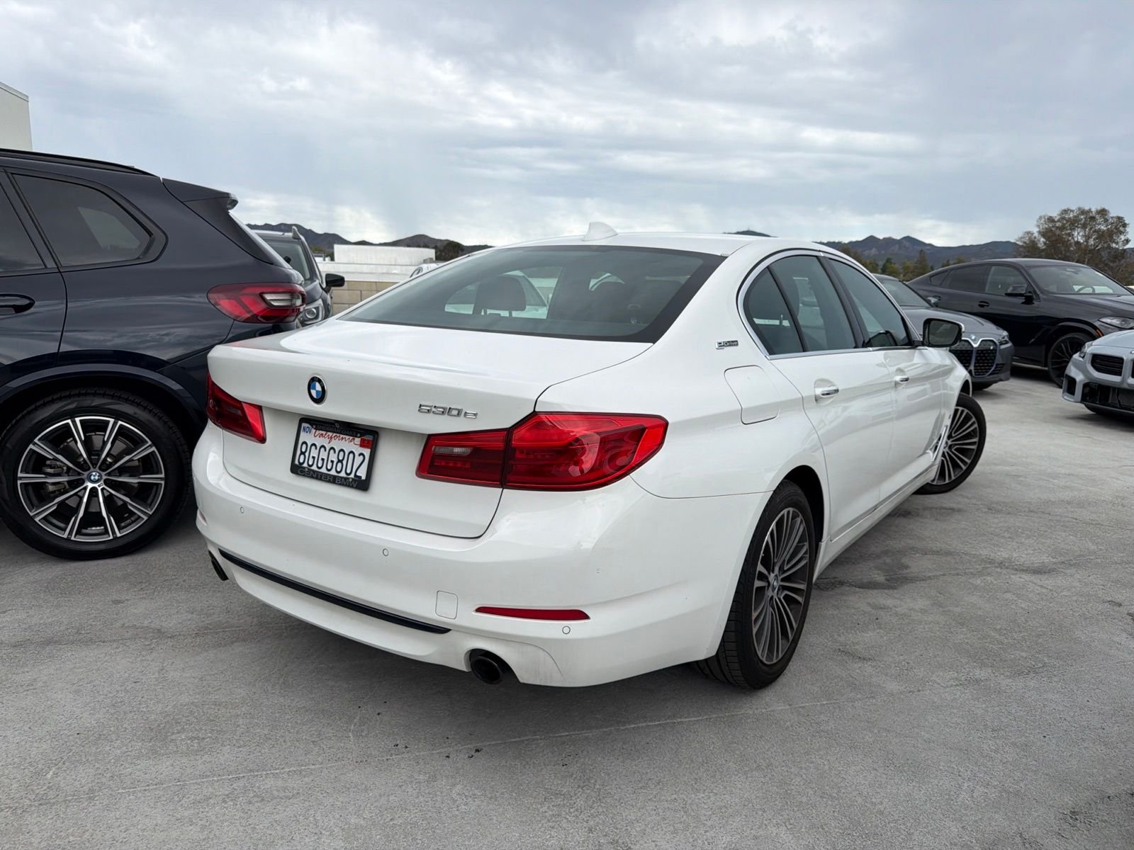 Used 2018 Alpine White BMW 530e iPerformance image 3