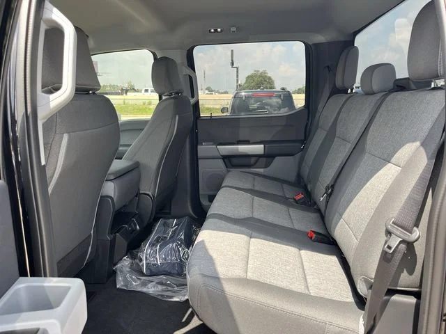 New 2026 Agate Black Metallic Ford XL image 14