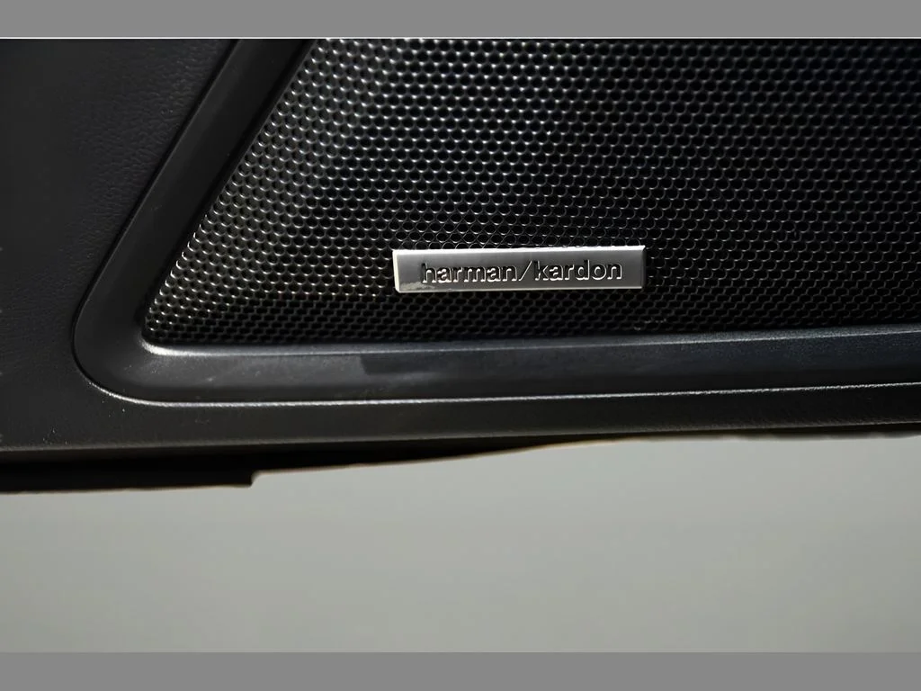 Used 2024 Crystal Black Silica Subaru Limited image 29