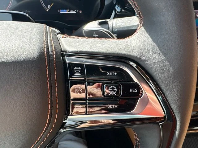 New 2027 White/off-white Jeep Summit image 25