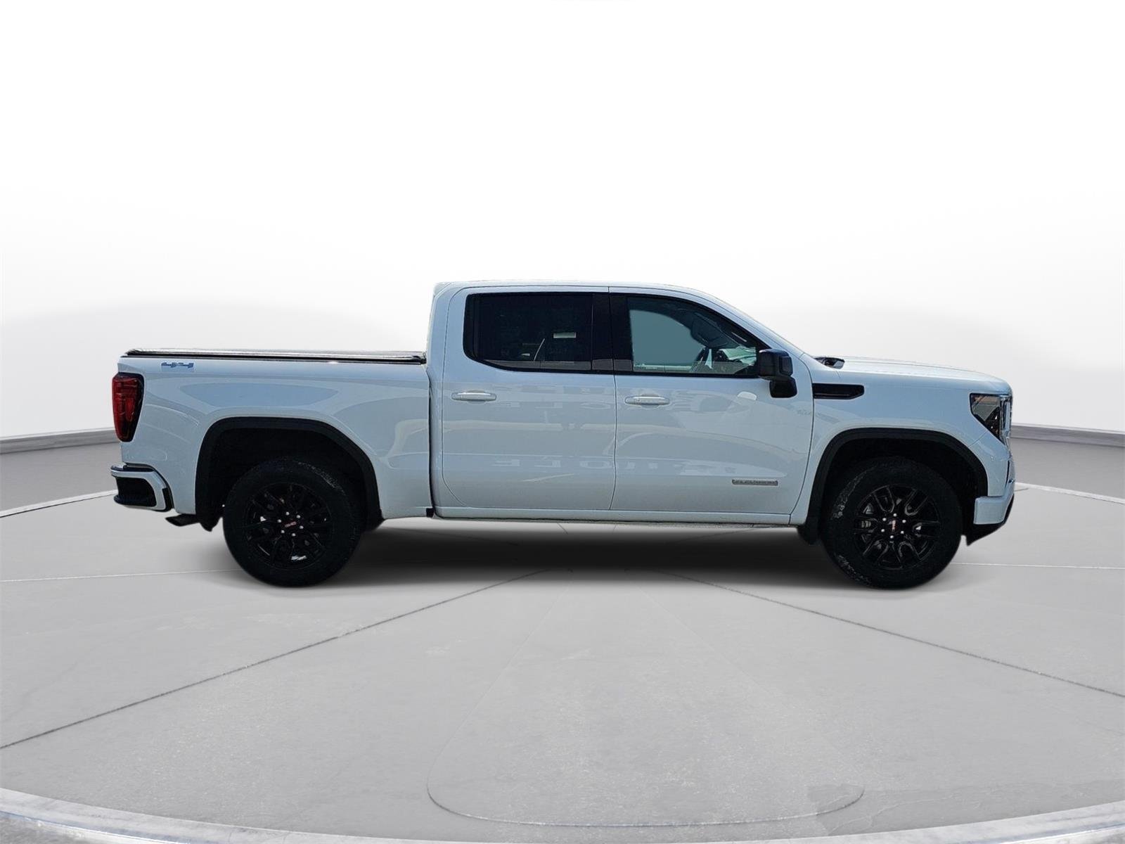 Used 2024 Summit White GMC Elevation image 5
