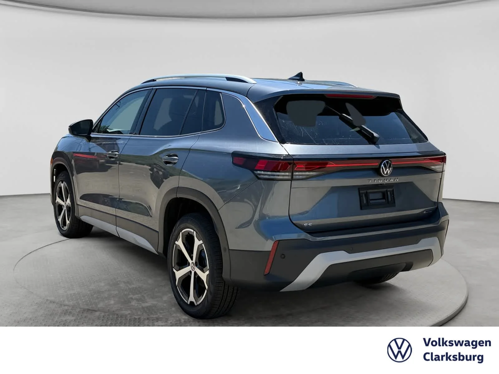 New 2026 Platinum Gray Metallic Volkswagen SE image 7