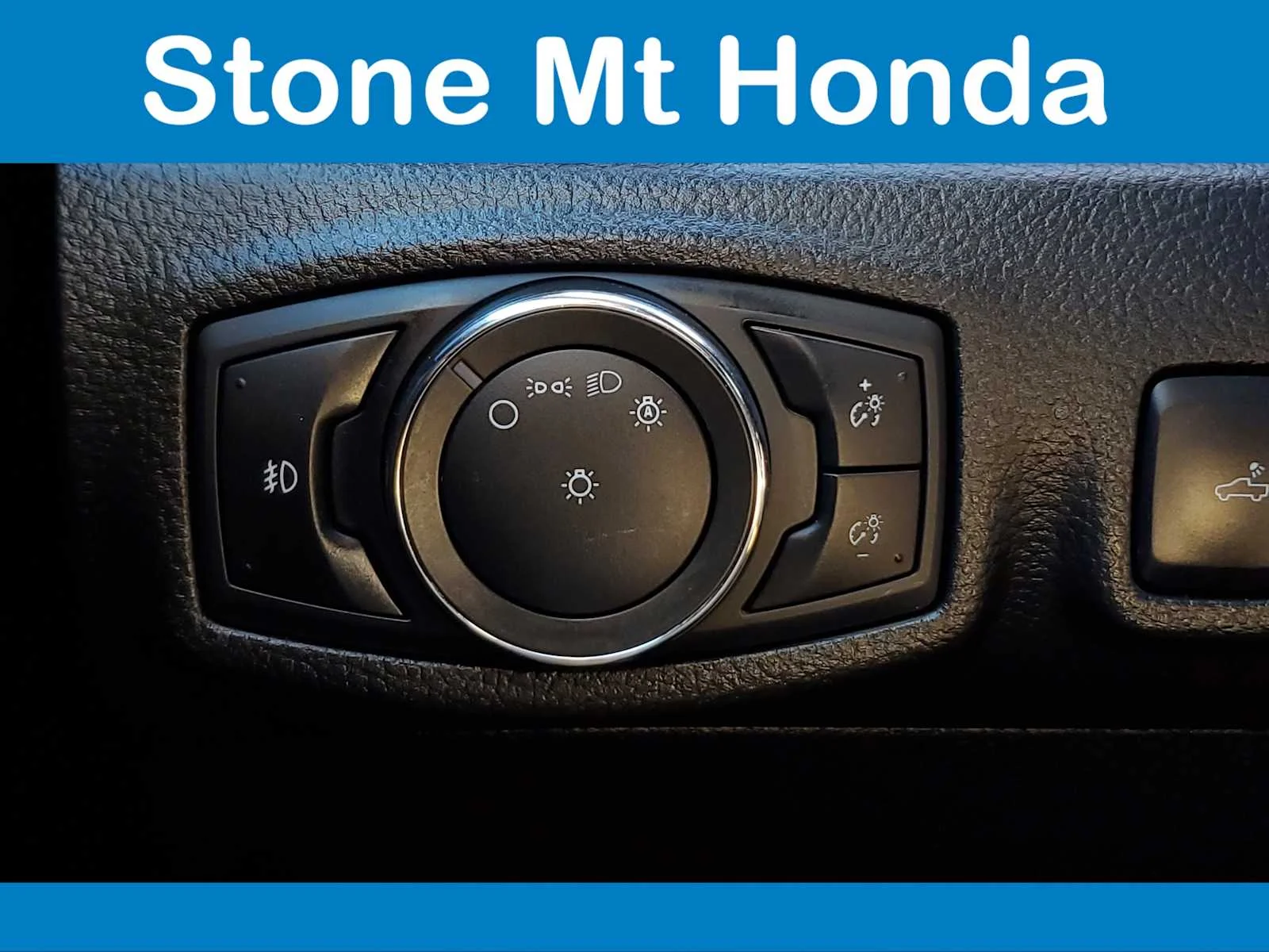 Used 2022 Iconic Silver Metallic Ford XLT image 34