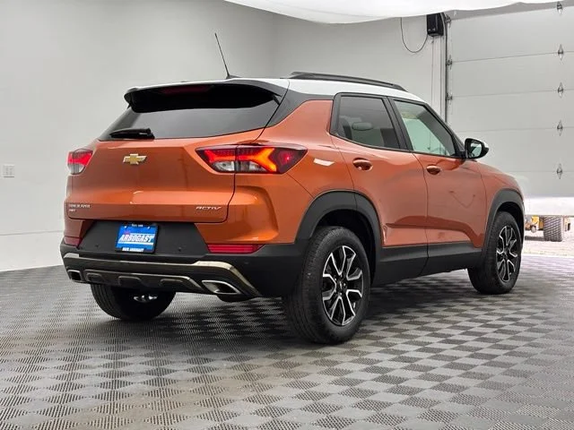 Used 2023 Vivid Orange Metallic Chevrolet ACTIV image 8