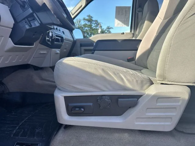 Used 2008 Silver Ford XLT image 13