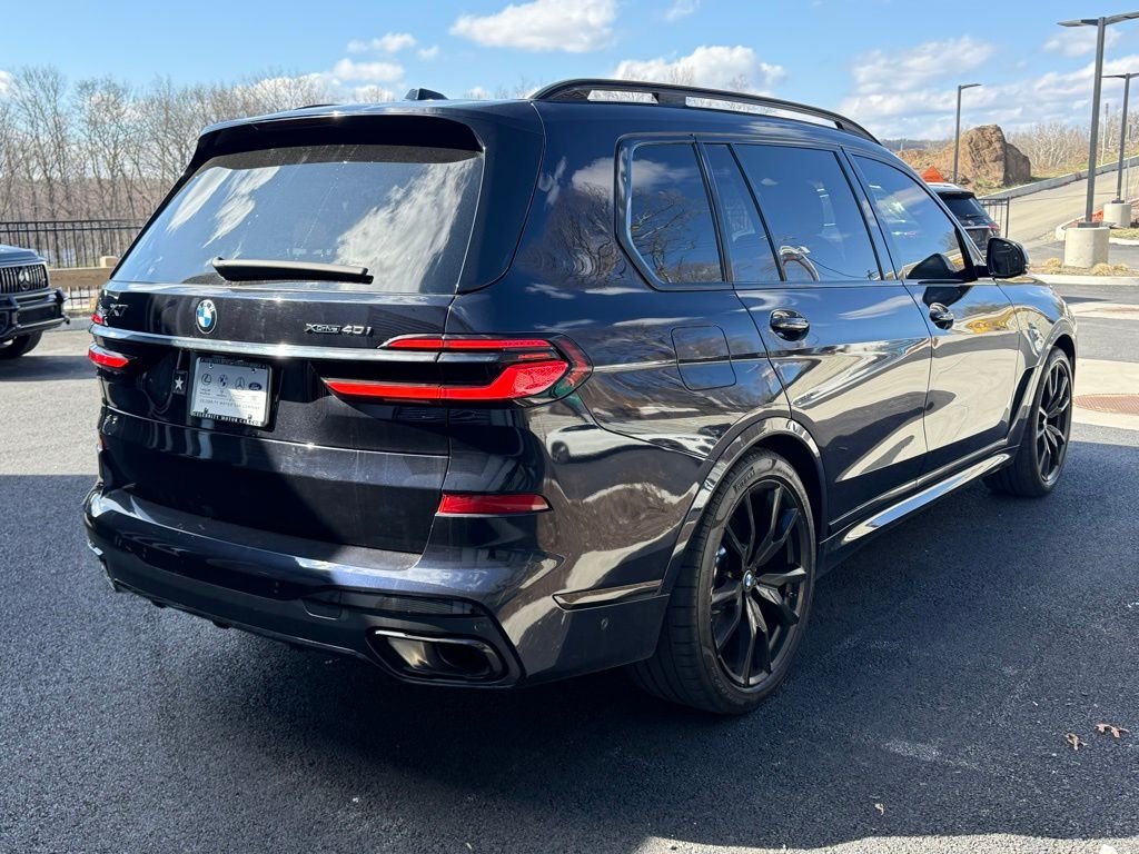 Used 2025 Black BMW xDrive40i image 8