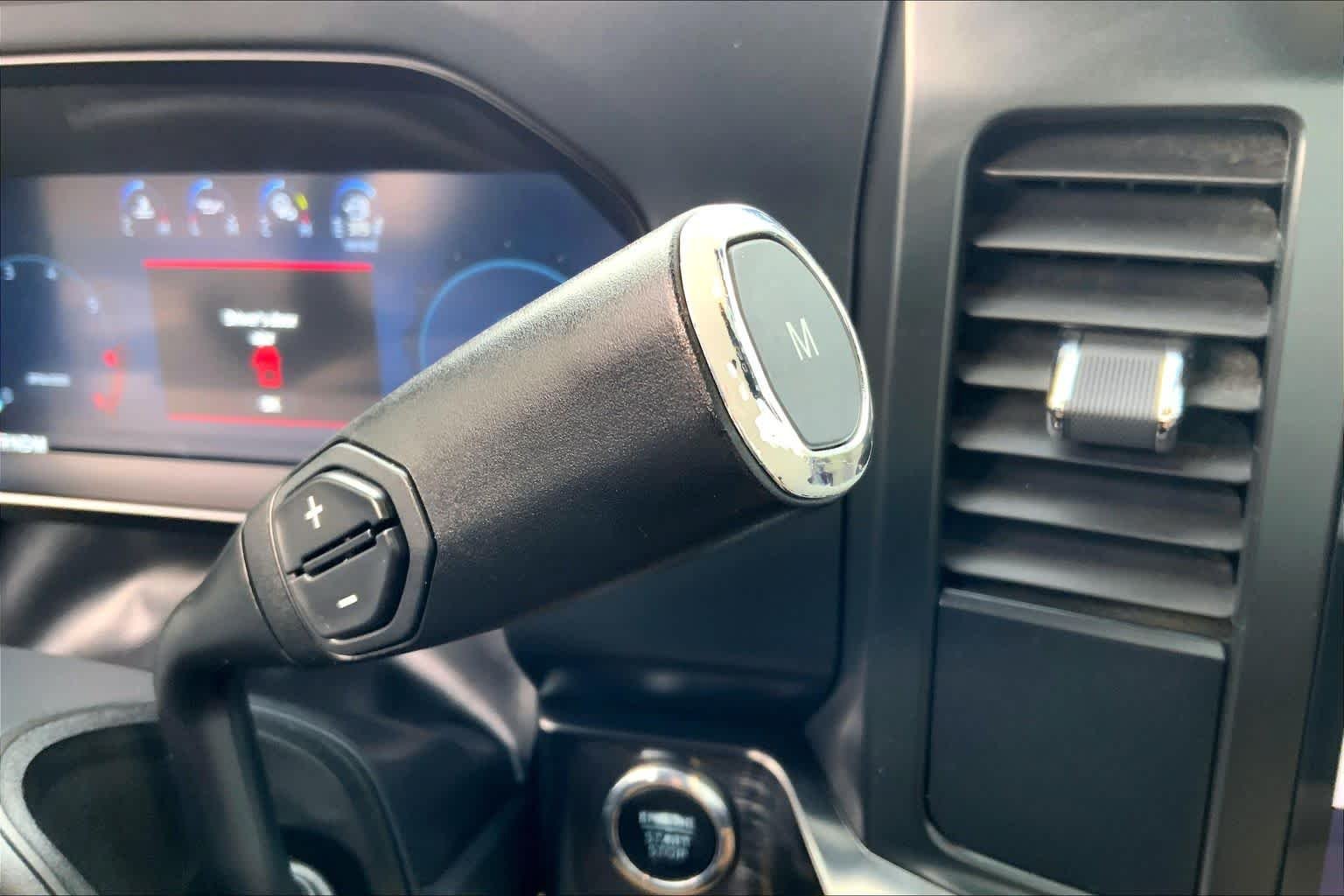 Used 2023 Antimatter Blue Metallic Ford LARIAT image 28