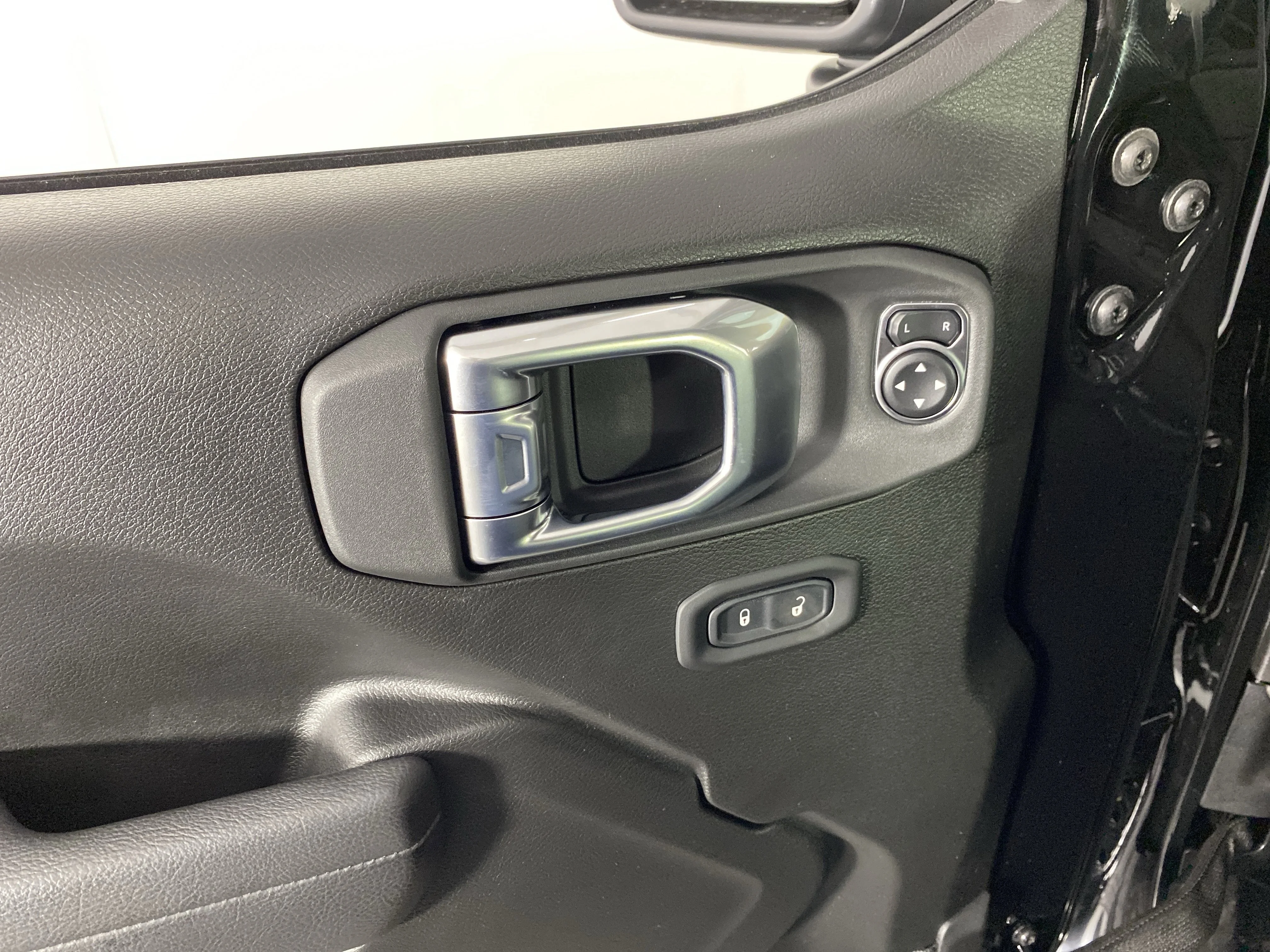 New 2026 Black Clear-Coat Exterior Paint Jeep Sport S image 13
