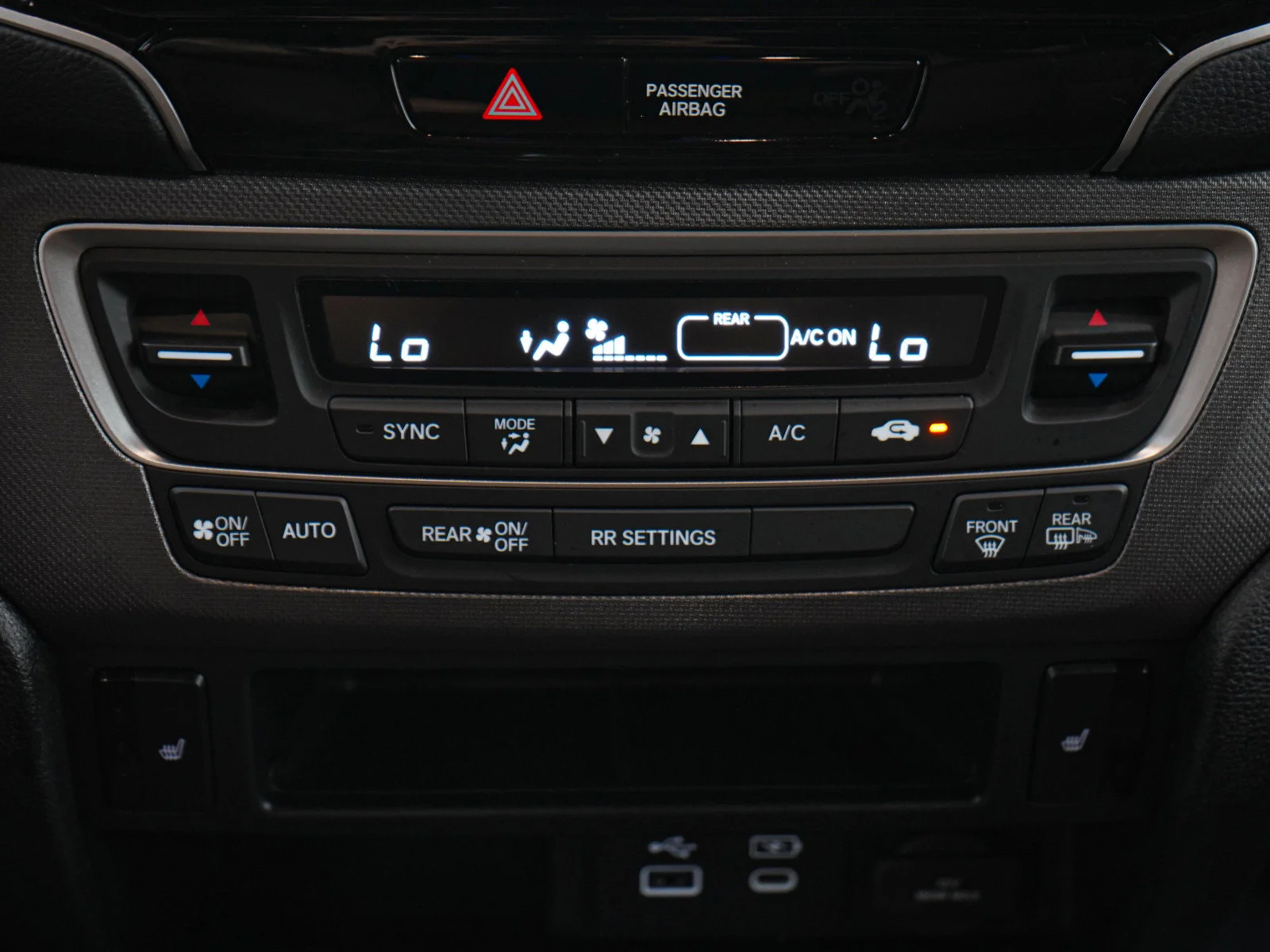 Used 2025 White Honda ridgeline image 19