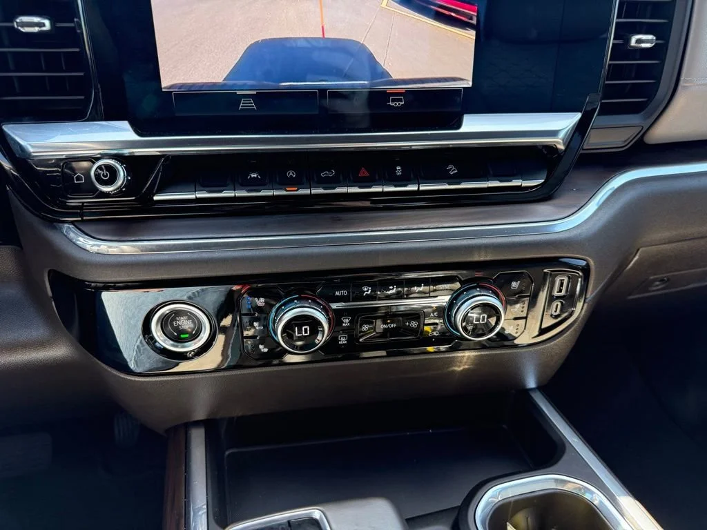 2023 GMC Sierra 1500 SLT - Photo 24