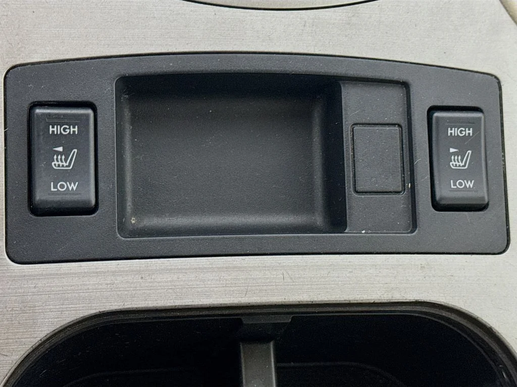 Used 2010 White Subaru 3.6R image 24