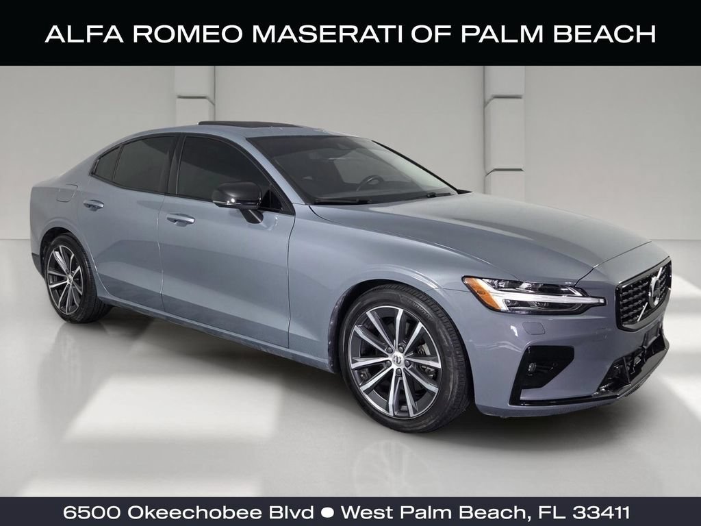 Certified Used 2022 Gray Volvo Momentum image 1