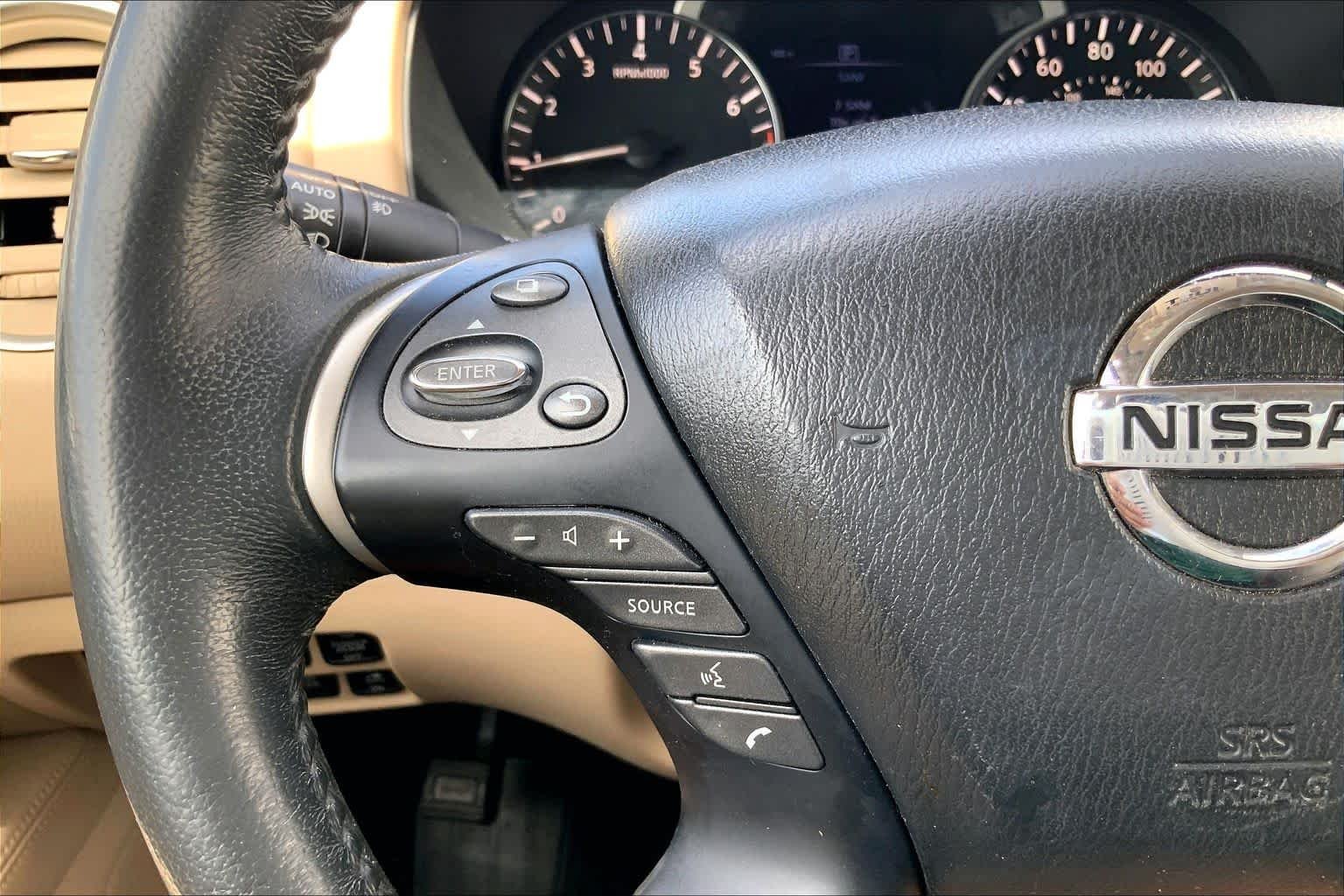 Used 2017 Cayenne Red Metallic Nissan Platinum image 24